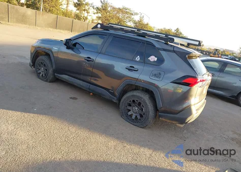 2021 Toyota Rav4 Hybrid Xle z USA, uszkodzony, nr VIN 4T3RWRFV8MU018082